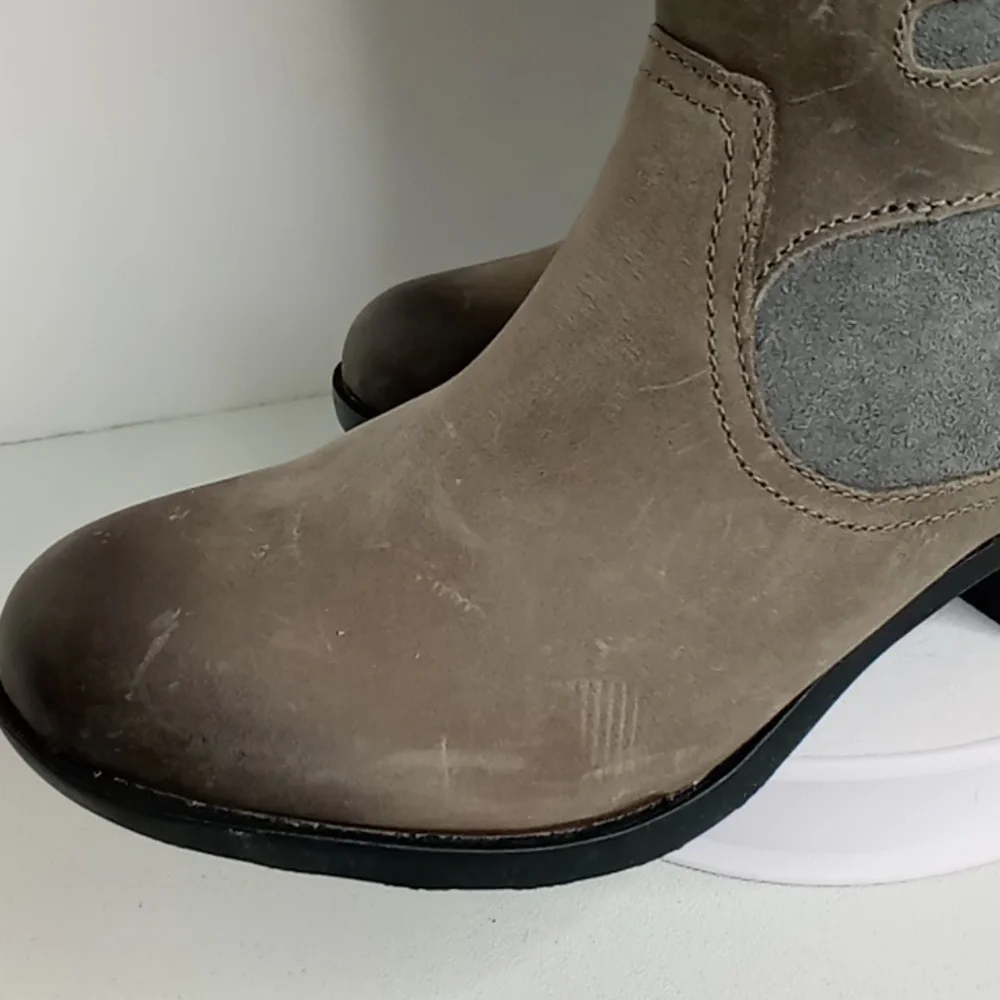 Sorel -Lolla II-Leather Waterproof Knee High Boots - Quarry Grey - size 7. NWOT